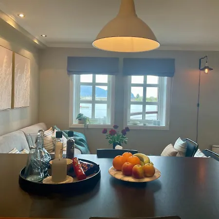 Harbour Sea View Apartment Svolvaer
