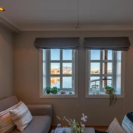 Harbour Sea View *