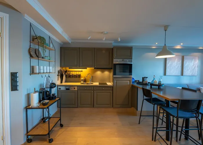 아파트 Harbour Sea View 스볼베르